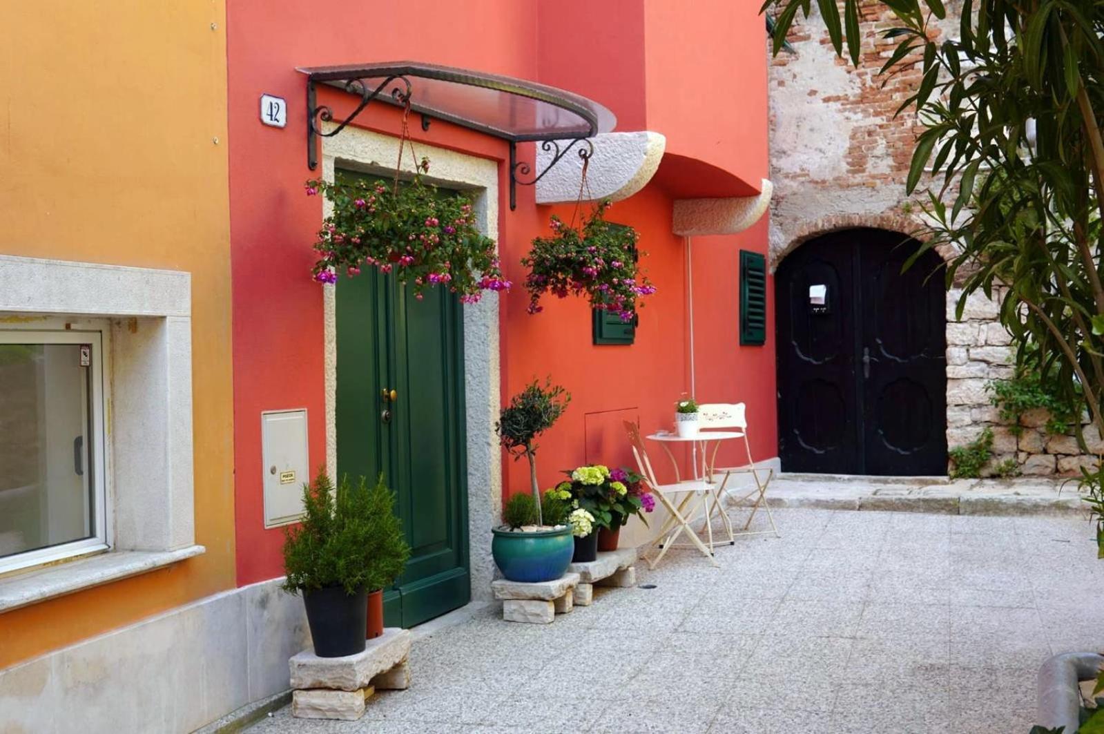 Montalbano Gem - Heritage Studio With Airy Vibes Rovinj Exterior photo